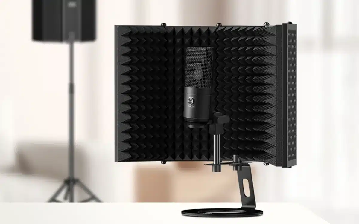 Microphone Isolation Shield - Does It Really Make a Difference?